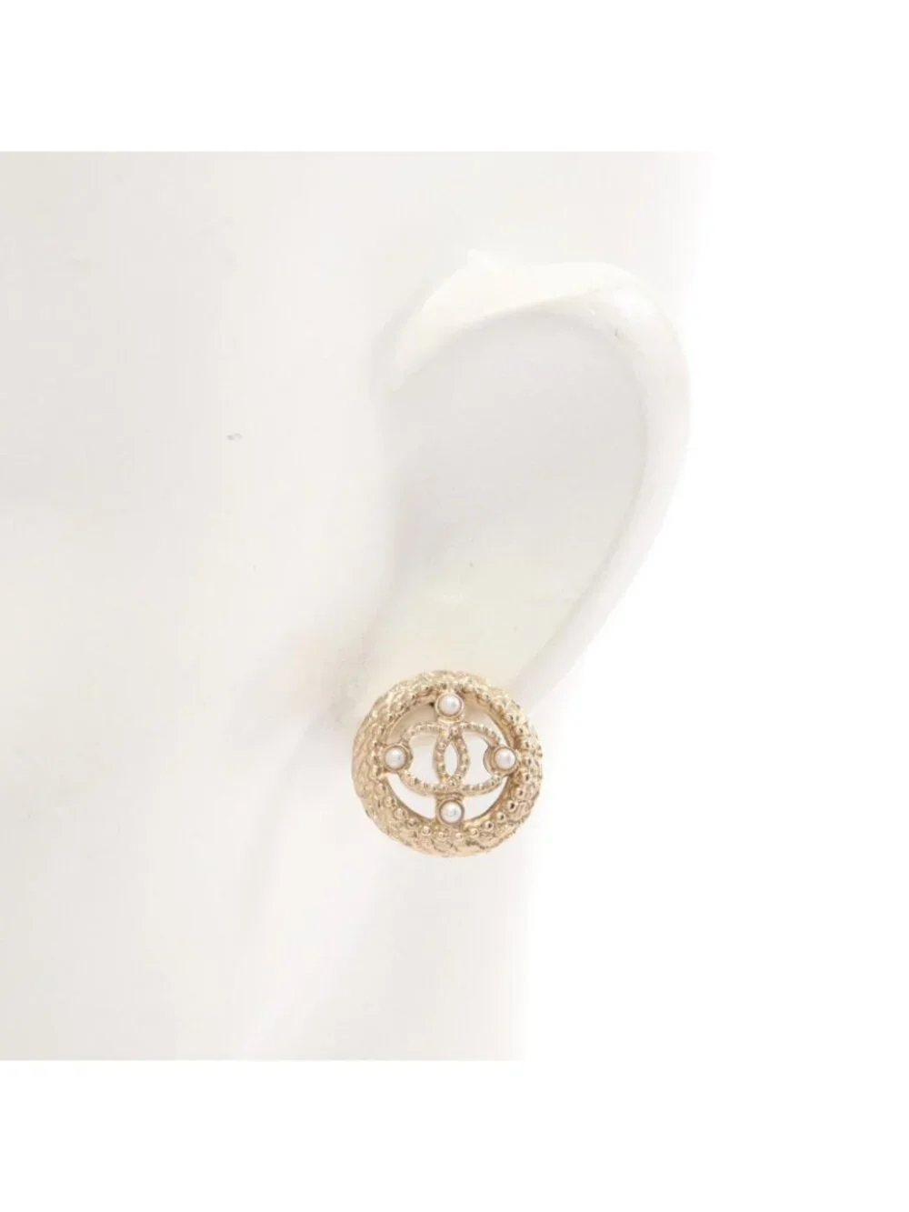Chanel Earrings CC Logo Circle